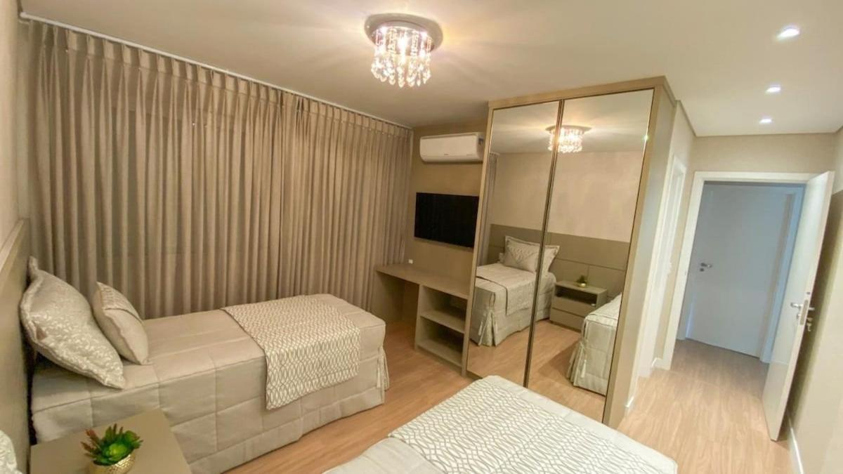 Rosa Edificio Vivere กาเนรา ภายนอก รูปภาพ